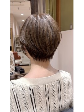 メモリーズ 水天宮前店(Memories) 襟足コンパクトショートくびれヘア髪質改善50代60代