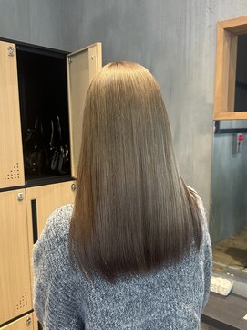 ミルクティーベージュ