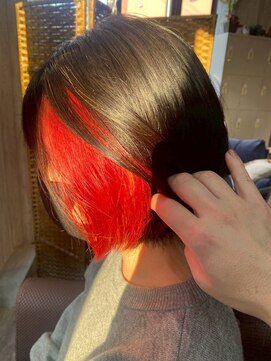 ビーチェ 小岩(Bice) 横顔をデザインする◎ルビーレッド×インナーボブ