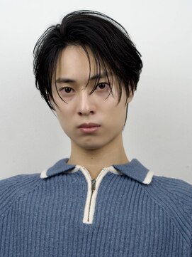 オーシャントーキョーオーバー 渋谷(OCEAN TOKYO OVER) 韓国マッシュセンターパートツーブロックフェザーパーマシャドウ