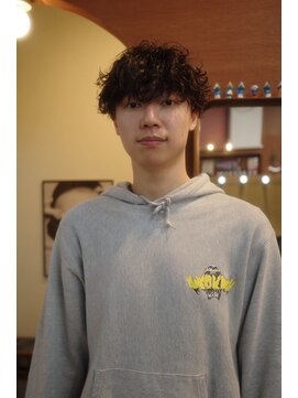 エディ(Edy) 波巻きスパイラルパーマケアパーママッシュウルフ眉毛カット岡山