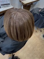 カラーサロンビスカリア 相模原エリア 淵野辺駅店(Color salon Biscaria) 育てる白髪ぼかしハイライトカラー