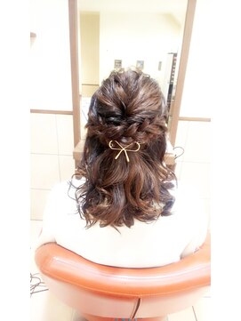 ネオリーブチノ 登戸店(Neolive cino) neolive cino   華やかハーフアップアレンジ☆