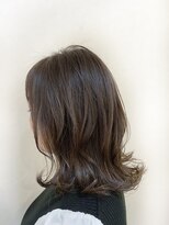 イソラヘアアトリエ(Isola hair atelier)&nbsp;【Isola】外ハネ×セミディ