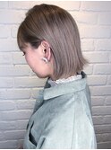 耳かけボブ 外ハネボブ 前下がりボブ ミルクティーベージュ 