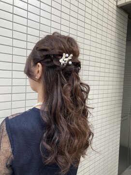 ラウレア(LAULEA) ヘアセット/結婚式/ハーフアップ/アップスタイル/韓国風