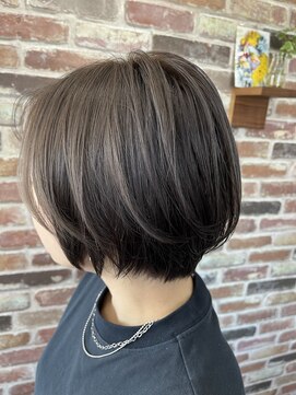 アンテール(UNTERRE) ダブルカラー：シルバーアッシュ