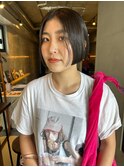 ミニボブ_ショートボブ_切りっぱなしボブ_前髪なしボブ
