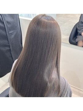 エミュスト(Emuest) 柔らか艶髪☆心斎橋美容室
