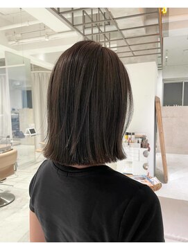 ロイリー バイ ローウェ 立川(Loely by Louwe) 切りっぱなしbob / olive