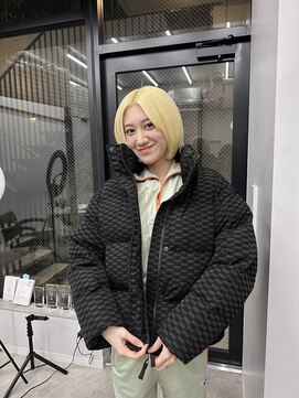 ヴァーディ オモテサンドウ(Vardy omotesando) ブロンドカラー