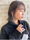 切りっぱなし外はねボブ