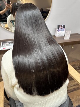 アンベリール(Embellir) ダブルカラー　縮毛矯正　酸性縮毛矯正　前髪縮毛矯正