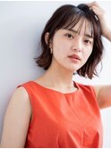 クラゲヘアミルクティーグレージュ前下がりボブ外ハネボブ