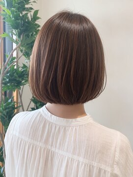 モック(moc) 女性らしいフェミニンなショートスタイル