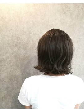 ヘアアンドスパ メロウ(hair and spa mellow) グレーアッシュボブ