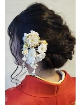 グロッシィ ヘアープロデュース(GROSSY HAIRPRODUCE) 成人式・卒業式などのイベントにオススメ