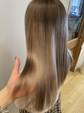 ミィ 浦和(mee) 【mee.】ミルクティーベージュ  髪質改善トリートメント