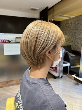 ゼンコー キチジョウジ(ZENKO KICHIJOJI) ハイトーン×ショートボブ