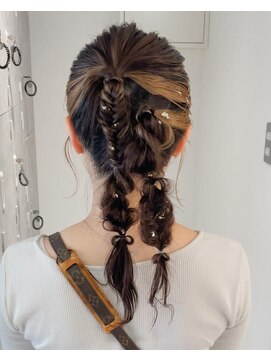 ムーン バイ ケンジ(moon by KENJE) 【hinari】#浴衣ヘア #編み込みツインテール