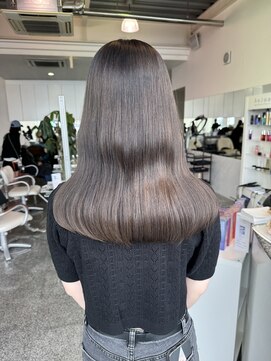 タブー(TABOO) あき/透明感グレージュカラー