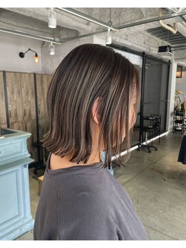 スティードトーキョー(Steed Tokyo) shadow roots graybeige