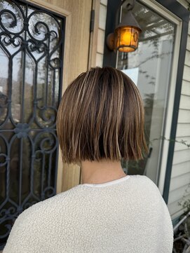 チョコレート(chocolate) 切りっぱなしボブ