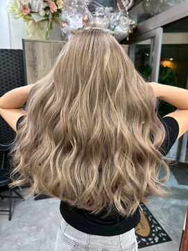 アミリー ひたち野うしく店(Amily) ハイライトバレイヤージュダブルカラーケアブリーチ20代30代