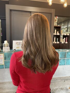 グローバルヘアー バランス(global hair BALANCE) 10代20代 ブリーチカラー/ベージュ/ブラウンベージュ/ナチュラル