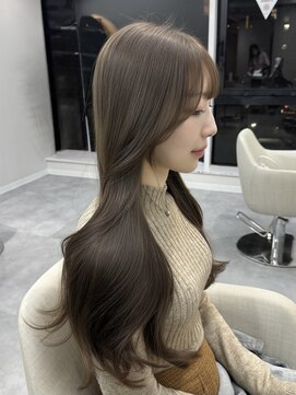 オリーブグレージュ×韓国顔まわりカット