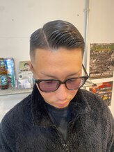 グッドプレイスアンドシング(Good Place&thing) メンズカットフェードスキンフェードサイドパート七三分け