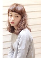 ネオリーブ アンド 渋谷店(Neolive &)&nbsp;【Neolive & 渋谷店】大人可愛いとろみホワイトパールセミディ