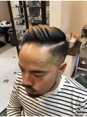 刈り上げ男子