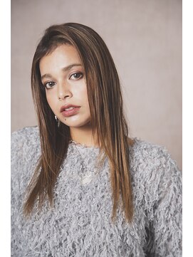 クロエ 仙台(Cloe) レイヤーストレート