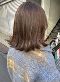 外ハネロブスタイル。