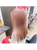 ペールピンク×艶髪ヘアー