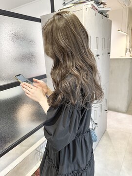 ヨーク(YOKE) YOKE 20代30代大人かわいいミルクティーベージュロングレイヤー