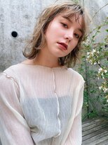 ヌーフェム(nuu fem)&nbsp;ミルクティーベージュダブルカラー顔まわりレイヤーカット