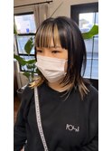 レイヤーカット　インナーブロンド  
