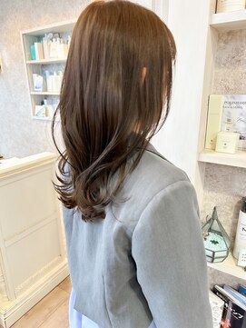 キャアリー(Caary) 福山caaryイルミナカラーブラウンベージュゆるふわレイヤーロブ