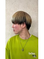 ビスクヘアデザイン(bisq hair design)&nbsp;マッシュ　ブリーチ　2ブロック　刈り上げ　フェード