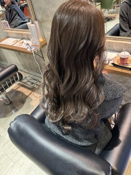 ニーゼロゼロナナ(2007) 髪質改善カラー