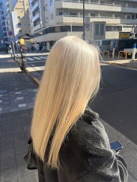 クリーブ 池袋(creeb) ブロンドベージュ、ホワイトブロンド