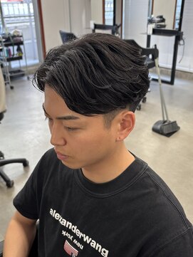 フライ 東通り店(Frei) 流れるメンズ縮毛矯正