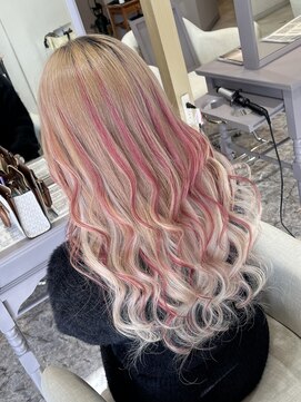 ラピステン 福岡天神 大名店(Lapis) 10代・20代/ハイライトエクステ/ハイトーンベージュ×ピンク