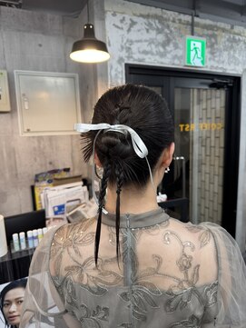 コワファースト長崎シャンプーボーイ 2nd(COIFF1RST 長崎 SHAMPOO BOY) お呼ばれアレンジ ヘアセット カチモリヘア