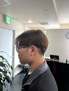 アイズ 本厚木(AIZU) メンズカットカラー　アディクシーカラー　透明感　ブリーチ無し