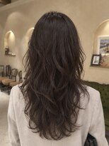 ビュートリアム265(BEAUTRIUM 265)&nbsp;大人女性におすすめのロングレイヤー×ダークブラウン+パーマ