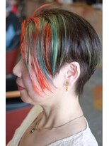 オーバーキャプテンネイキッド(OVER CAPTAIN NAKED) オレンジ×シルバーのミセスでもバランスが取れるモードショート