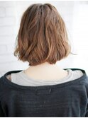 無造作ウエットボブスタイル